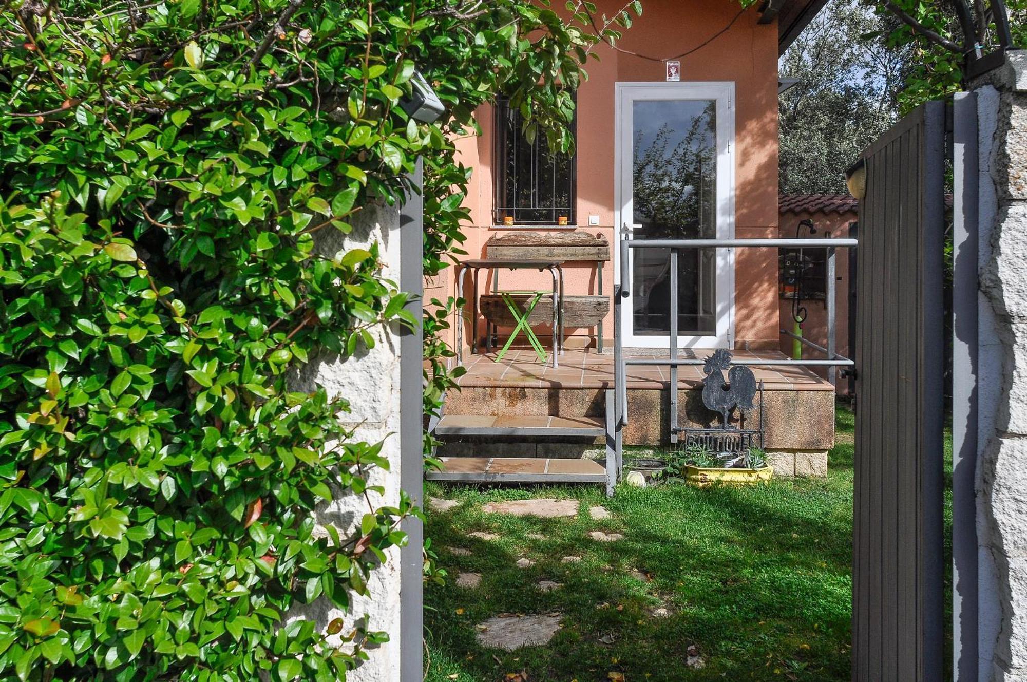 Acogedora Casa Con Verde Jardin By Cabana Rentals Ituero y Lama Luaran gambar